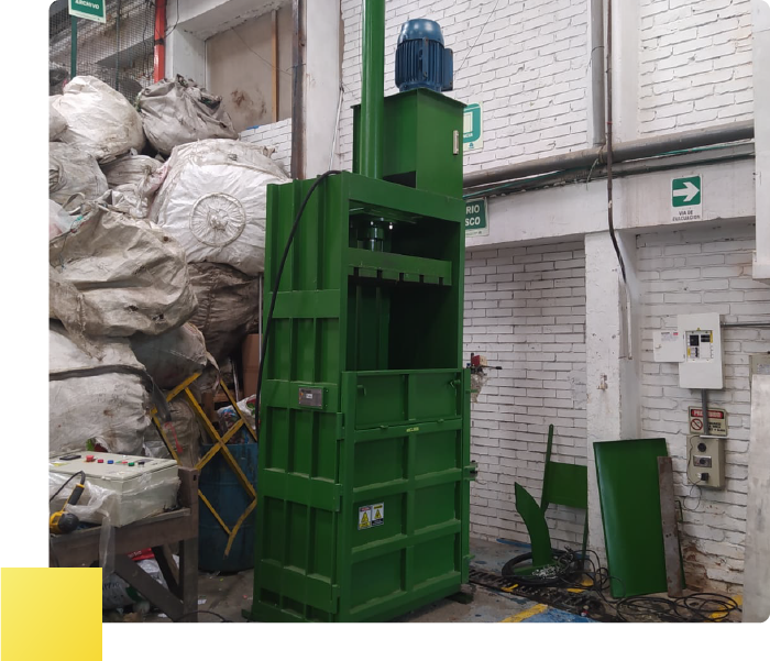 Equipo de compactadora de plásticos recicaldos